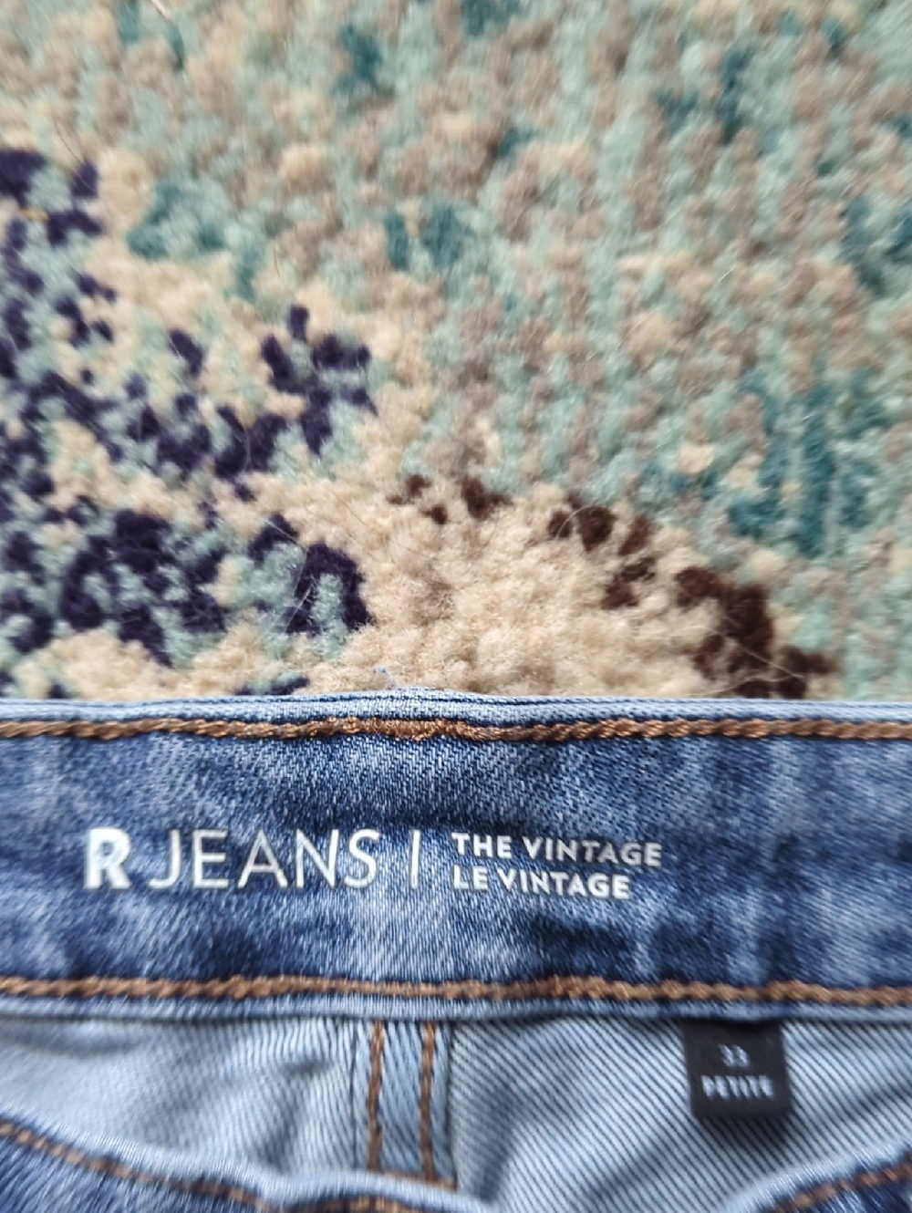 Reitmans R JEANS Straight-Leg Jeans in Denim Blue